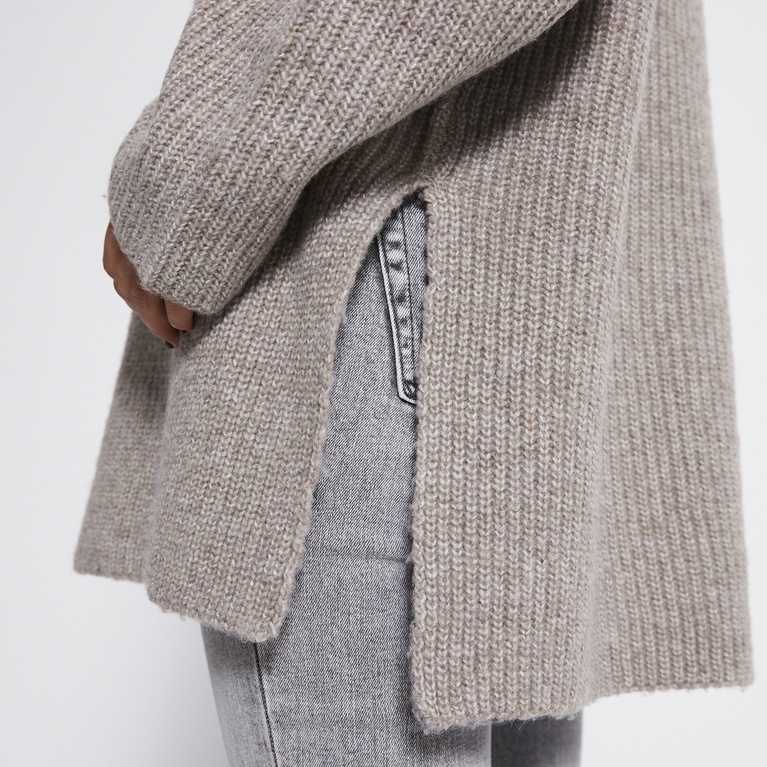 Ribbestrikket genser "Half Zip Sweater"